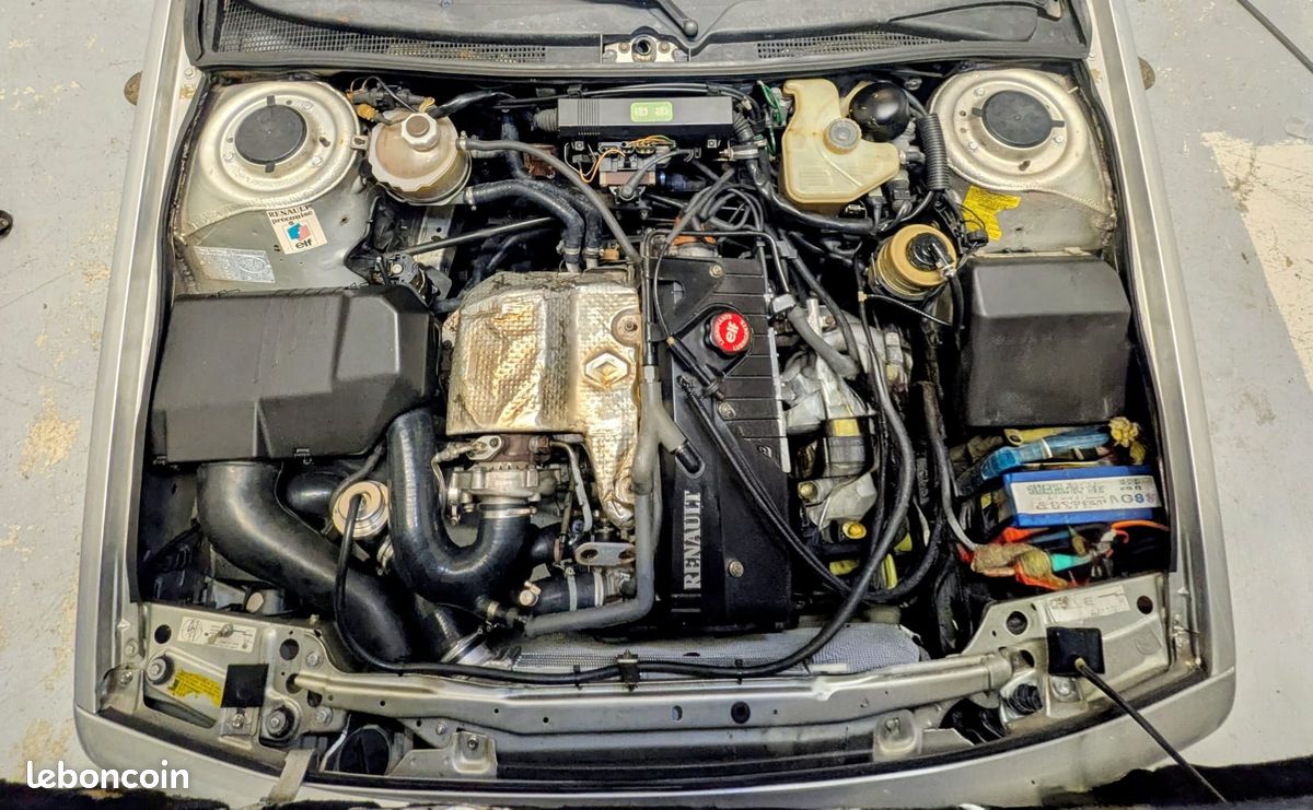 Renault 21 2l turbo youngtimer (image 9)