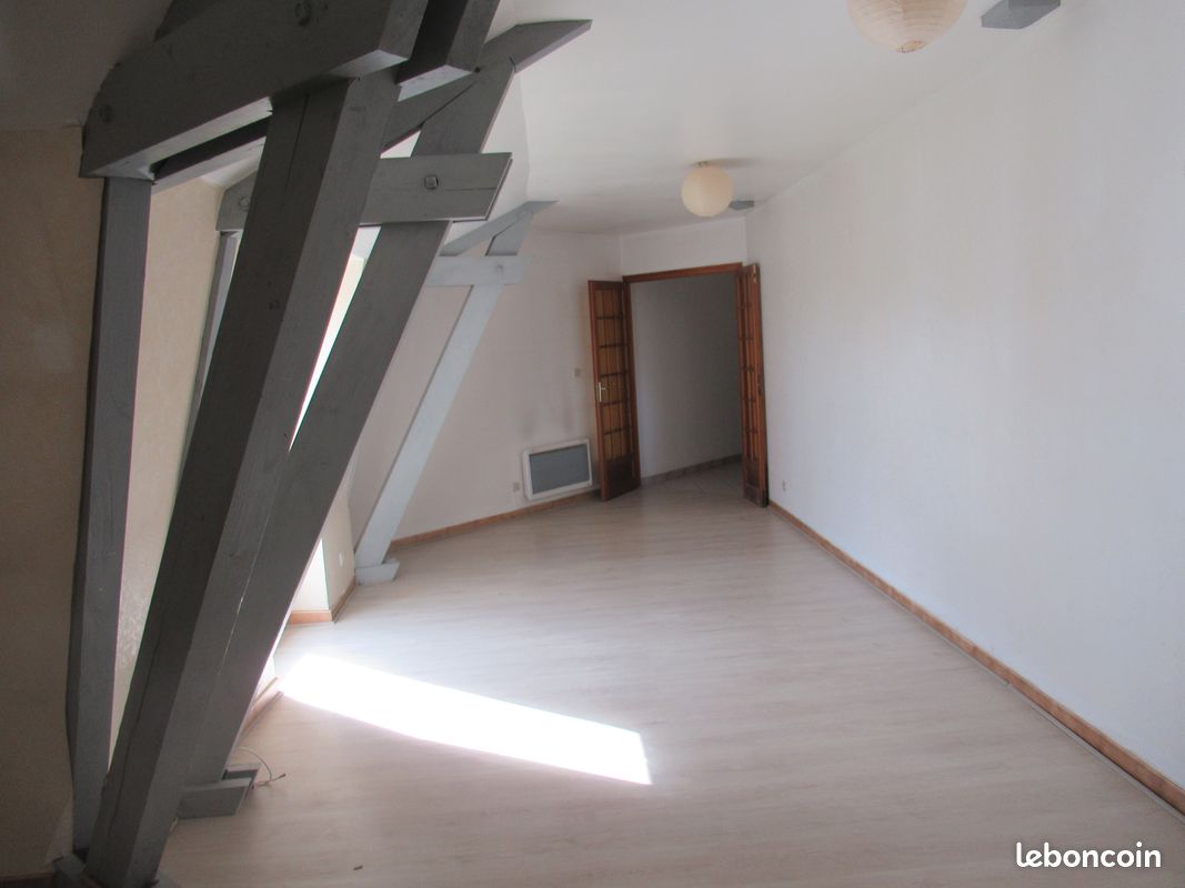 Appartement 3 pièces 90 m² · à Auxerre · 90 m² · 810 €/mois