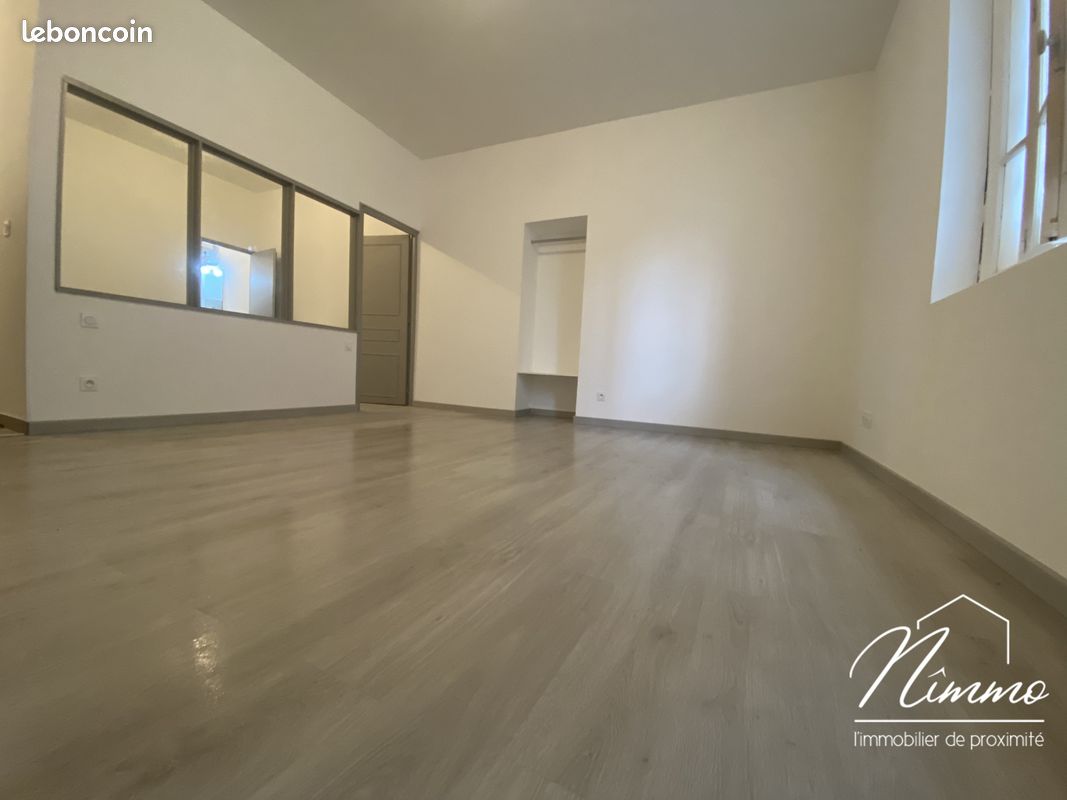 Appartement 2 pièces 45 m² · à Nîmes · 45 m² · 571 €/mois