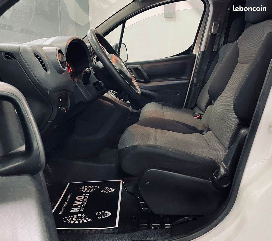 Citroen BERLINGO LONG 1.6 HDI / Régulateur de vitesse / Climatisation (image 8)