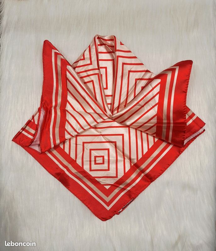 Foulard satin chic graphique rouge neuf avec pochette (image 6)