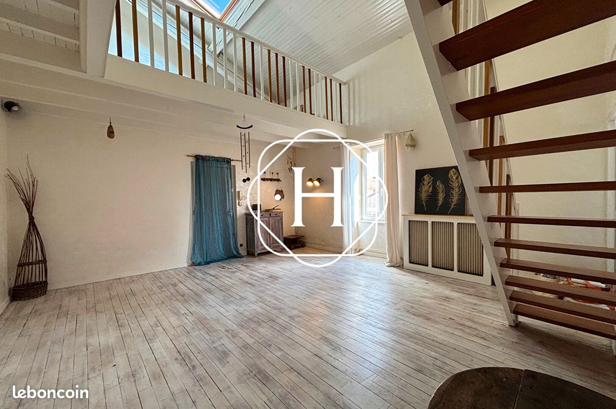 Appartement 4 pièces 94 m² · à Bourg-en-Bresse · 94 m² · 880 €/mois