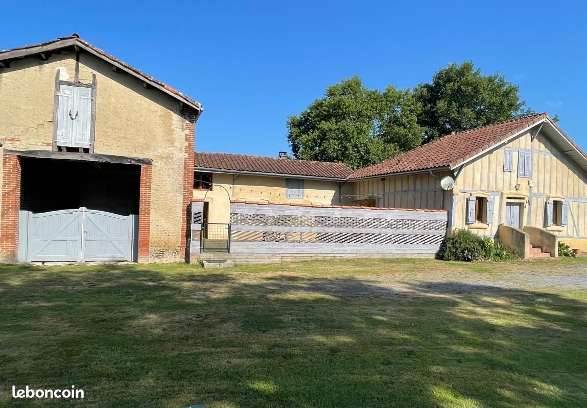 Maison 4 pièces 151 m² · à Aire-sur-l'Adour · 151 m² · 255 000 €