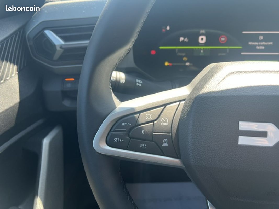 Dacia bigster hybrid 155 journey (image 21)
