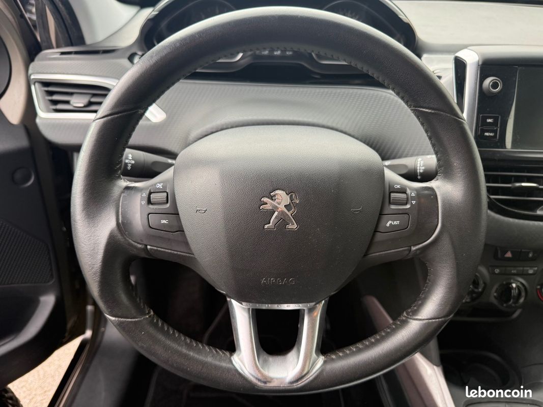 Peugeot 2008 1.6 BLUE-HDI Style 100 (image 8)