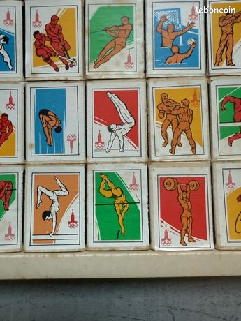 Ancien Coffret De 28 Boîtes D'allumettes Russes - Édition Spéciale Jeux Olympiques Moscou 1980