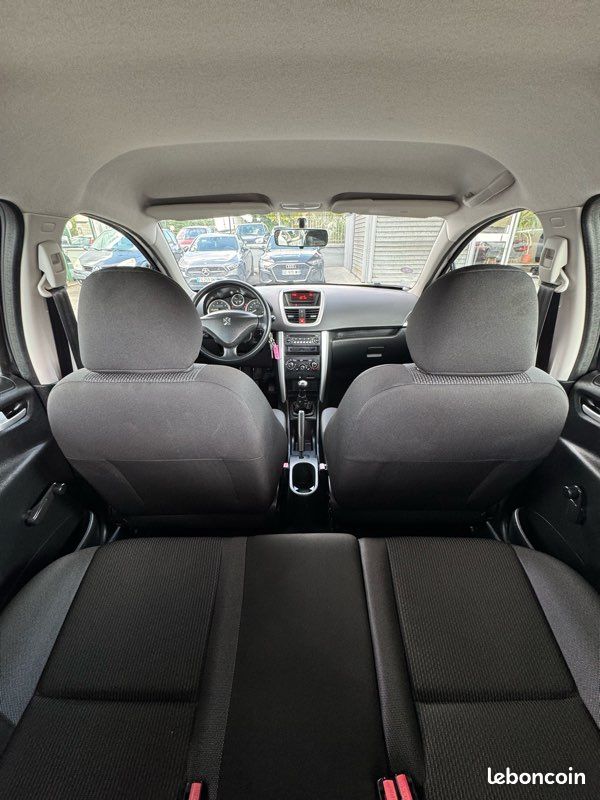 PEUGEOT 207 1.4 75ch Access (CRIT’AIR 1) (image 10)