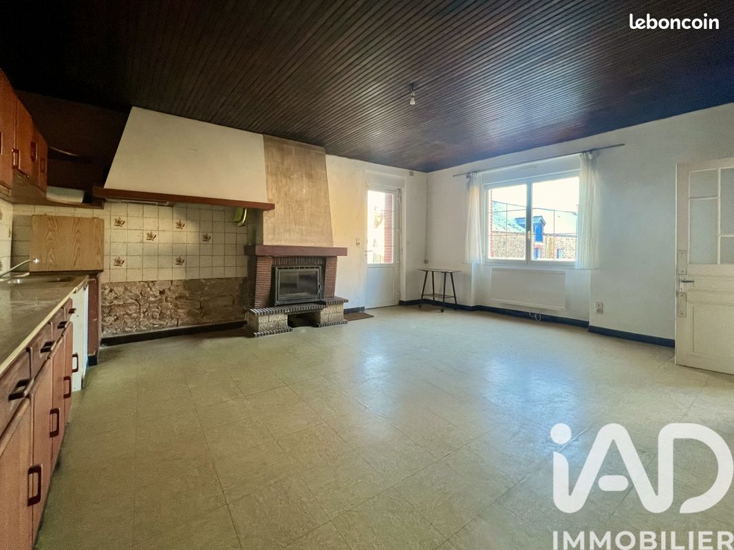 Maison 6 pièces 149 m² · à Fercé · 149 m² · 116 490 €