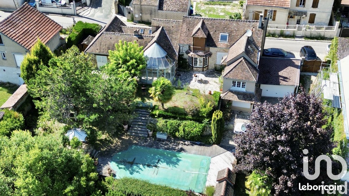 Maison 8 pièces 210 m² · à Villemanoche · 210 m² · 400 000 €