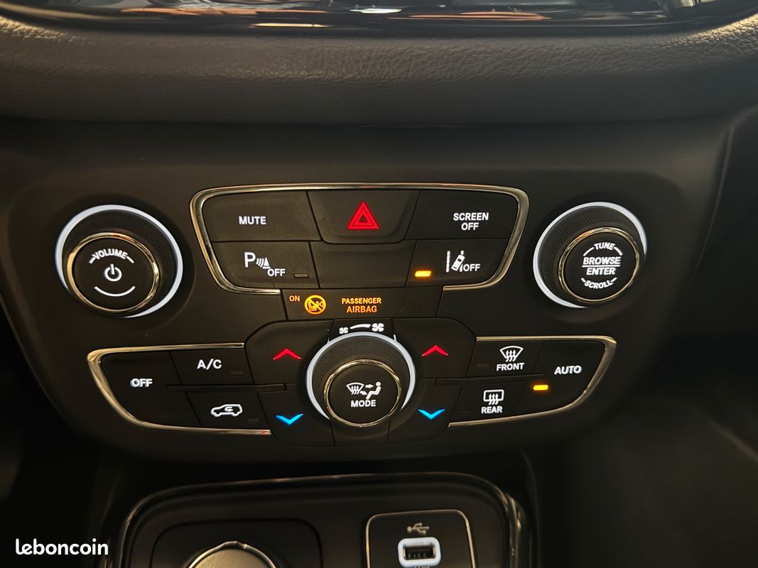 Jeep compass 2.0 multijet 140 ch limited 4x4 bva (image 24)
