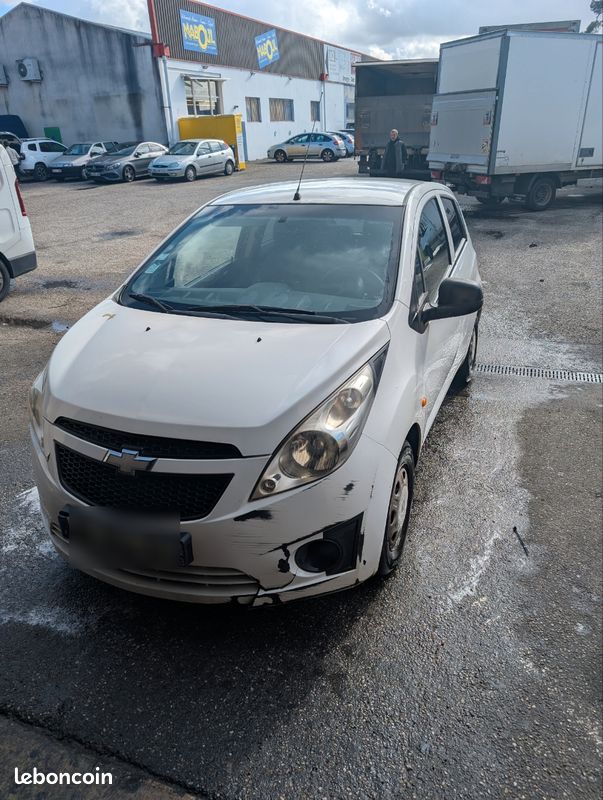 Chevrolet spark (image 1)