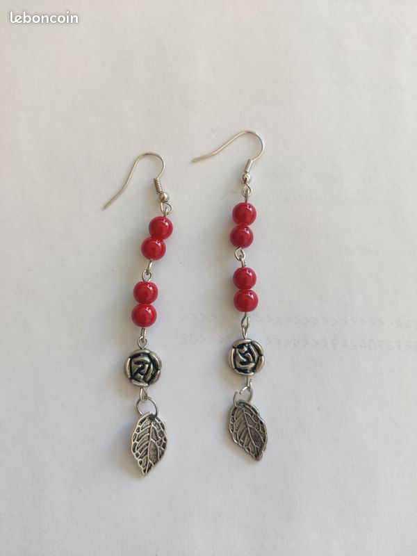 Boucles d'oreilles fantaisie acier argent et perles acrylique femme (image 1)