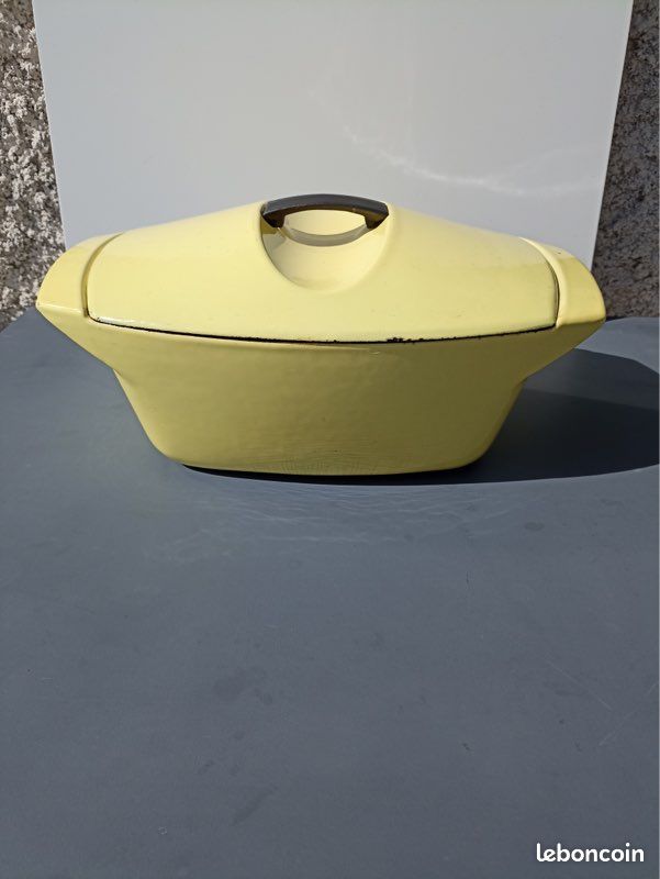 Le Creuset - Raymond Loewy, Braadpannen - Casserole dish - Coquelle - Fonte - auction online