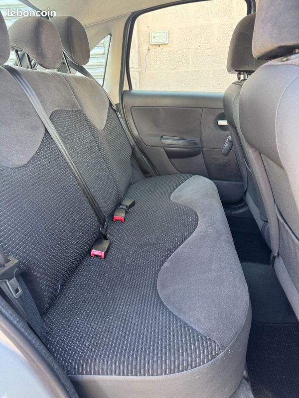 Citroën C3 1.4I 73CH Collection (image 18)