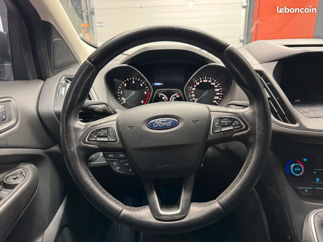 Ford KUGA Executive / CarPlay (image 9)