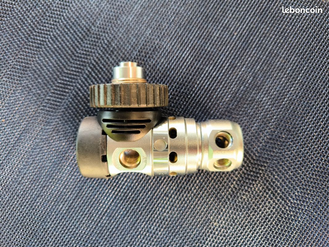 1er étage SCUBAPRO MK25 DIN plongée (image 1)