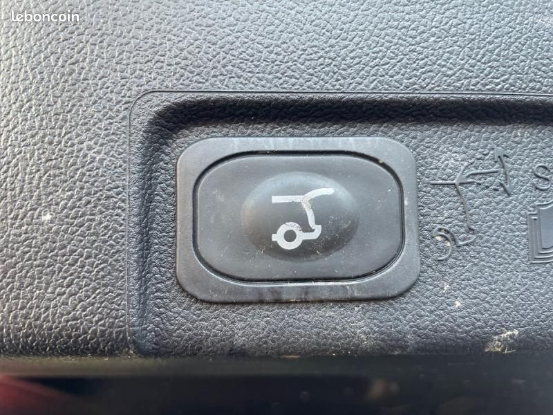 Ford Puma 1.0 EcoBoost Hybrid 125ch Titanium Business S&S (image 30)
