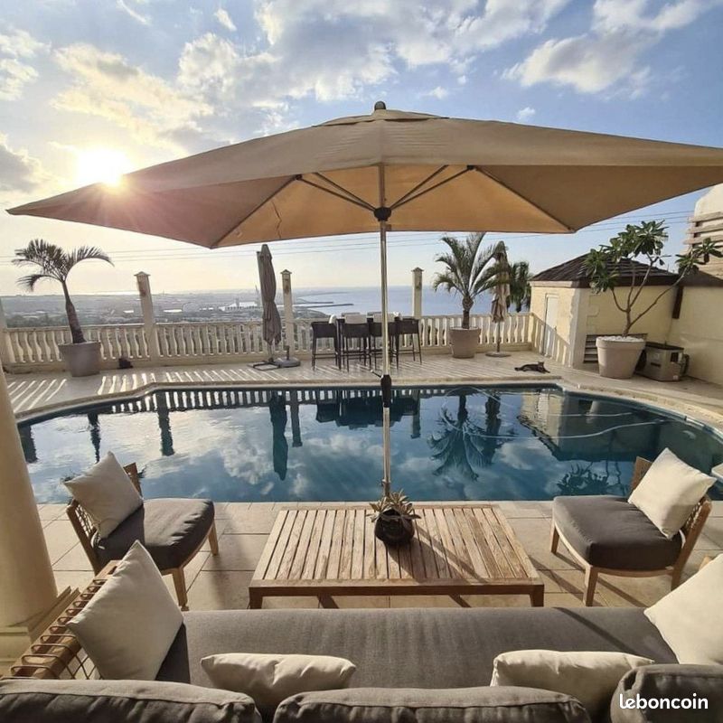 Maison 6 pièces 300 m² · à La Possession · 300 m² · 775 000 €