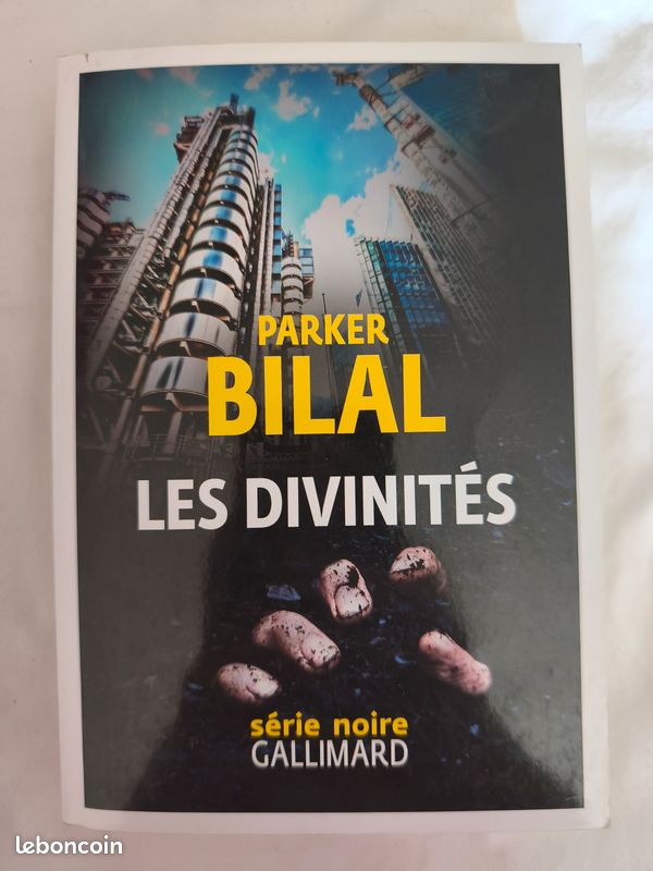 Les divinités par Parker Bilal (image 1)