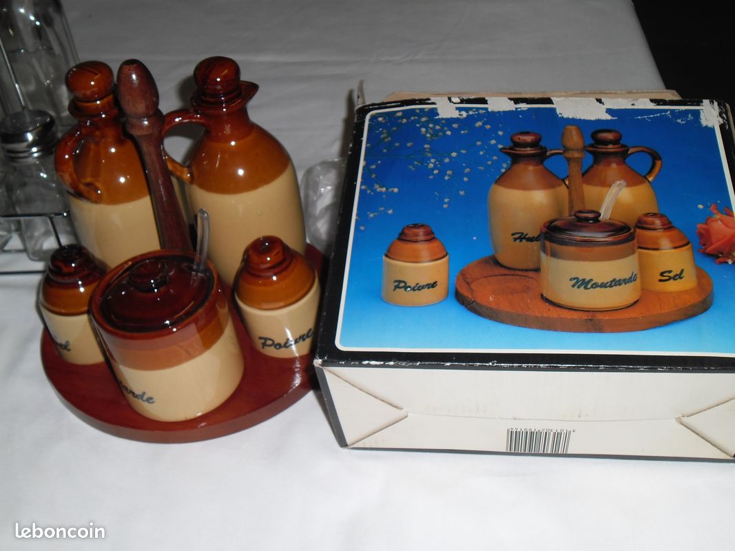 Deux service à condiment différent (image 3)
