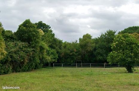 Terrain 1800 m² Moulon