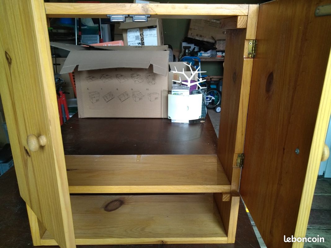 Meuble en bois (image 2)
