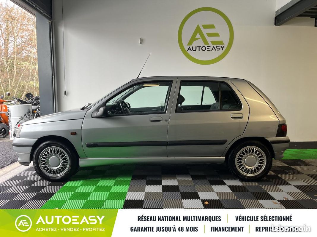 Renault Clio baccara 1.8 90 ch boite automatique / Youngtimer (image 13)