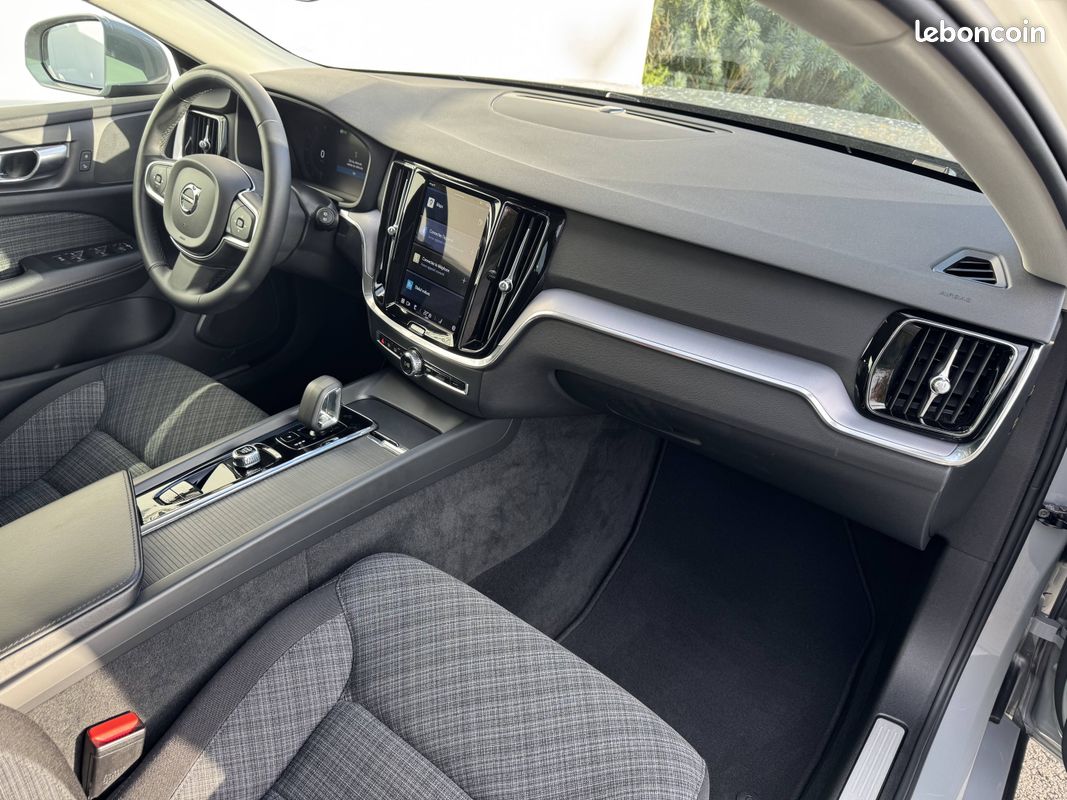 VOLVO V60 B4 197 ch Geartronic 8 Start (image 5)
