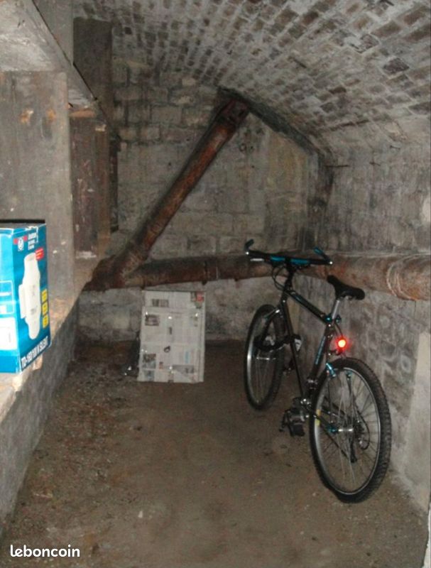 Local commercial 1 pièce 7 m² · à Paris · 7 m² · 15 000 €