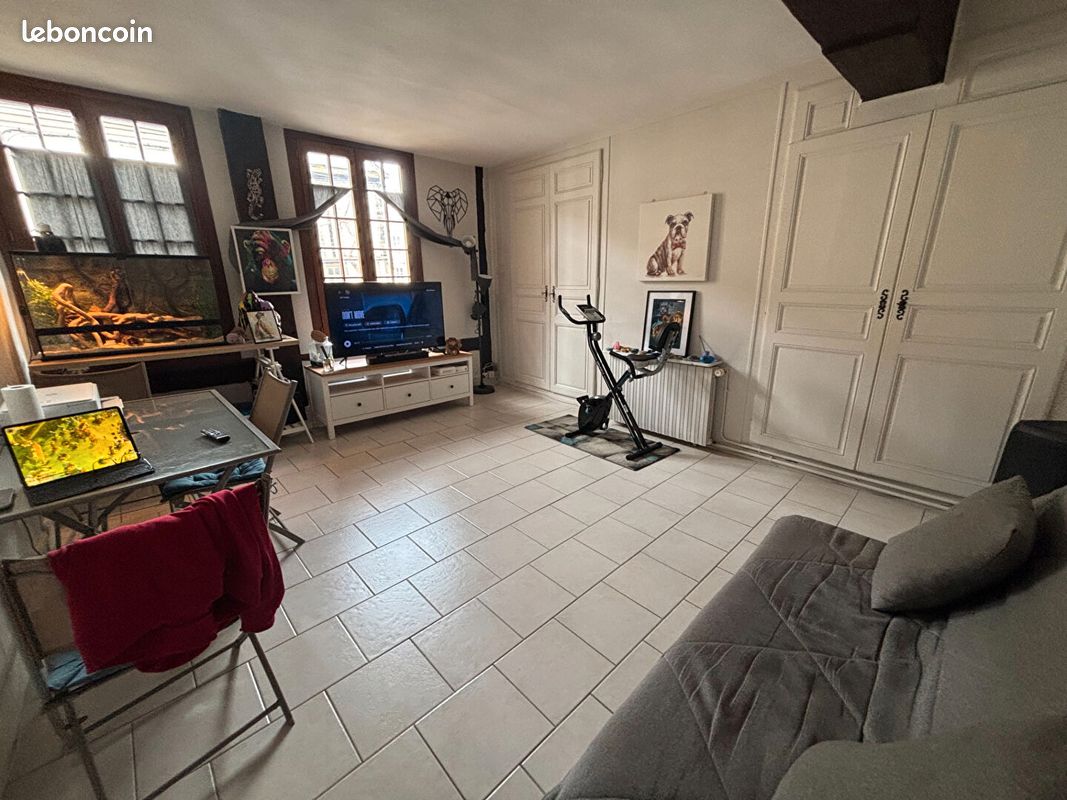 Appartement 3 pièces 72 m² · à Nogent-le-Roi · 72 m² · 690 €/mois