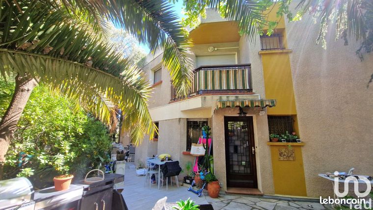 Maison 7 pièces 240 m²