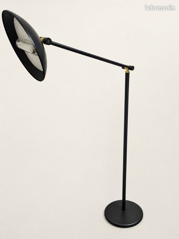 Lampe sur pied (image 1)