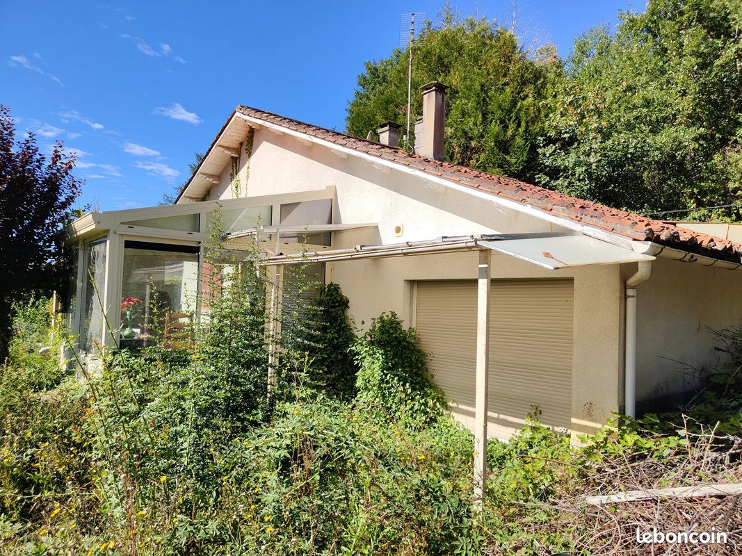Maison 4 pièces 75 m² · à Javerlhac-Et-la-Chapelle-St-Robert · 75 m² · 43 000 €