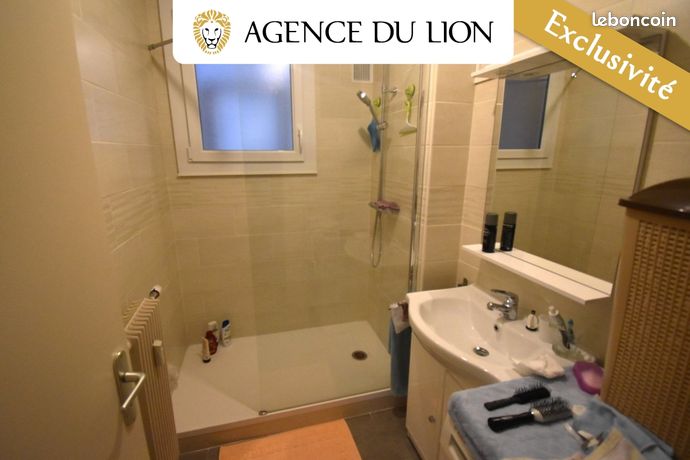 https://img.leboncoin.fr/api/v1/lbcpb1/images/c7/61/26/c761260bea09d4f6aab933c74d394c1a7bb7b1bf.jpg?rule=ad-image
