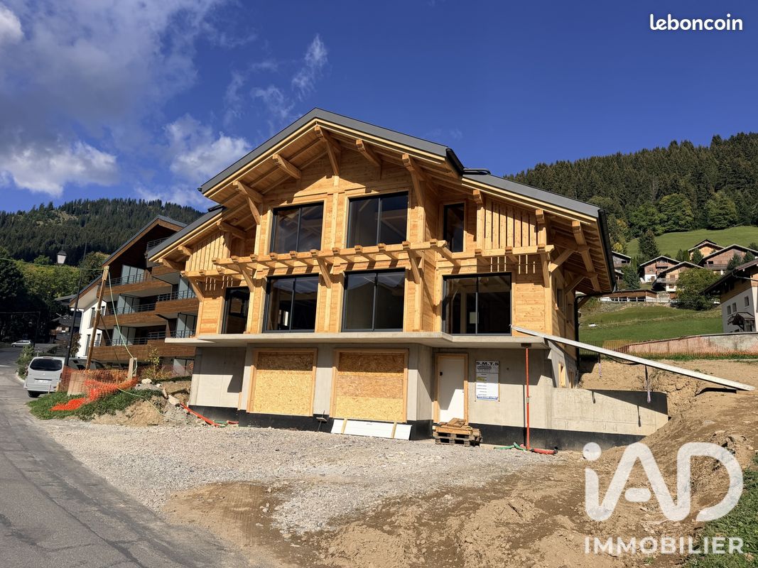 Maison 5 pièces 125 m² · à Châtel · 125 m² · 1 085 000 €