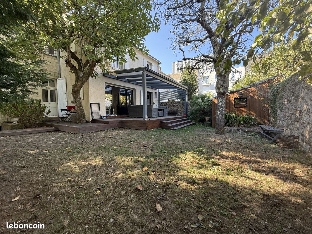 Maison 7 pièces 136 m² · à Nantes · 136 m² · 770 000 €