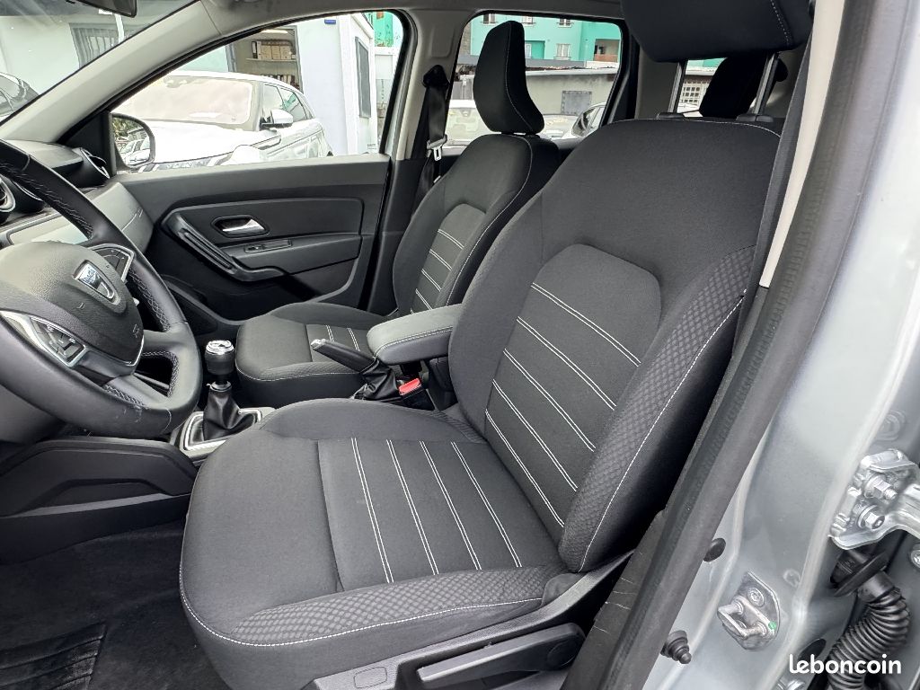 Dacia Duster TCe 90 4x2 Confort (image 9)