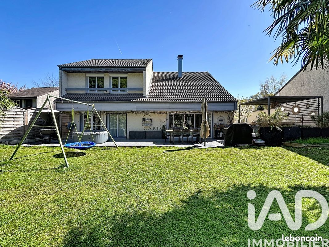 Maison 8 pièces 170 m² · à Limeil-Brévannes · 170 m² · 479 000 €