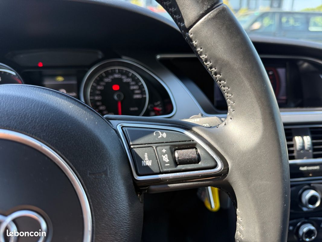 AUDI A5 COUPE 2.0 TDI AMBIENTE 177Ch Garantie 12 mois / SUIVI COMPLET AUDI (image 25)