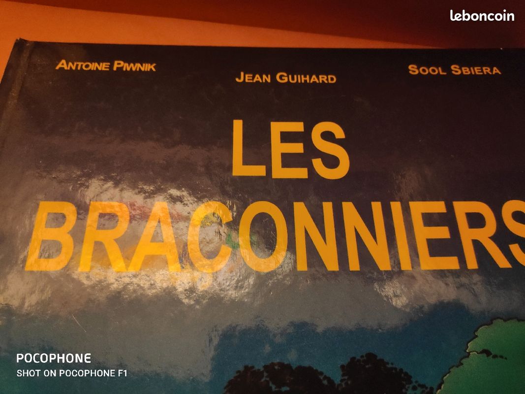 Livre ''Les Braconniers'' (image 1)