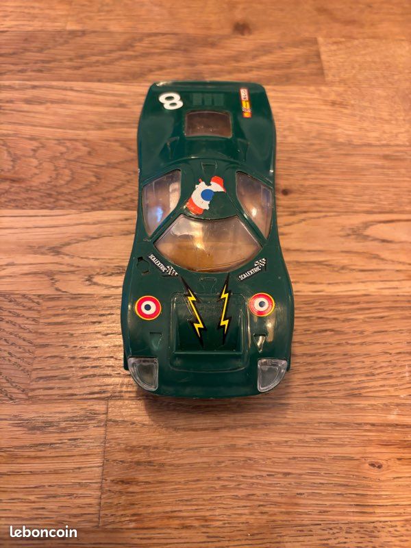 Scalextric 1:32 - 3 - Miniatura de carro de corrida - C18 Ford 200 G.T., C15 Ford Mirage, CC/61