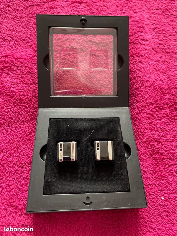 BOUTONS MANCHETTES NOIRS avec brillants (image 2)