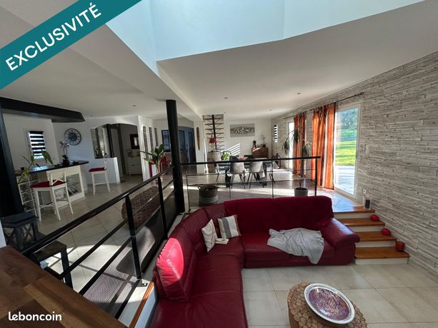 Pavillon 7 pièces 195 m²