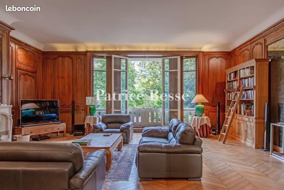 Appartement 4 pièces 195 m² · à Paris · 195 m² · 2 490 000 €
