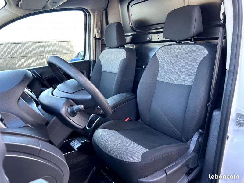 Renault KANGOO II EXPRESS 1.5 BLUE DCI 80CH GRAND CONFORT (image 9)