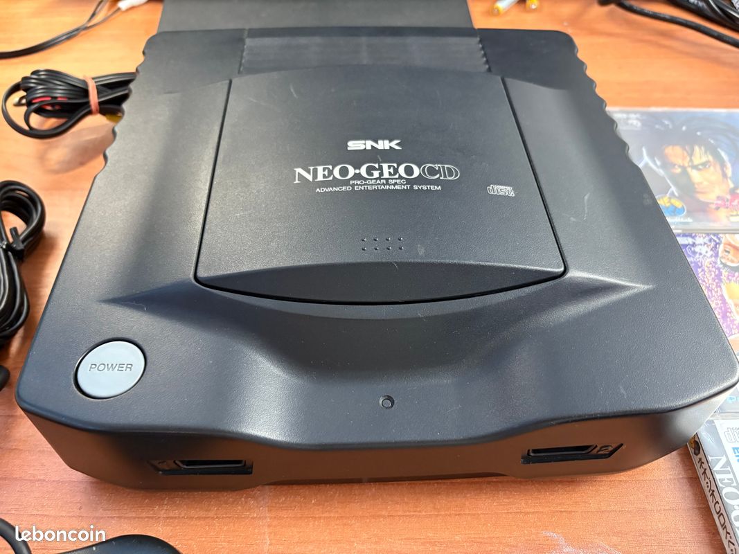 NeoGeo CD complete + 2 manettes + 4 jeux (image 3)