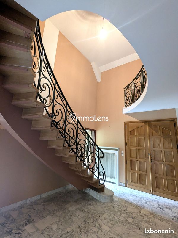 Maison 8 pièces 316 m² · à Oignies · 316 m² · 840 000 €