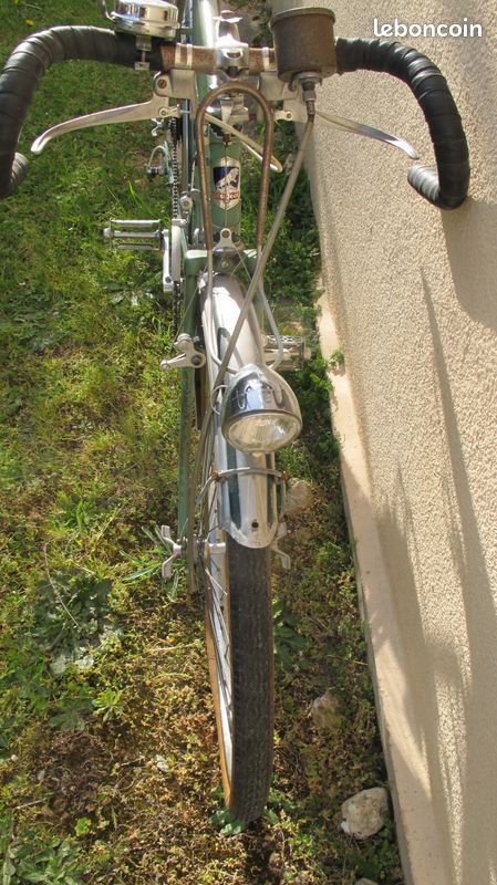 xénobiotique exemple: velo peugeot homme vintage