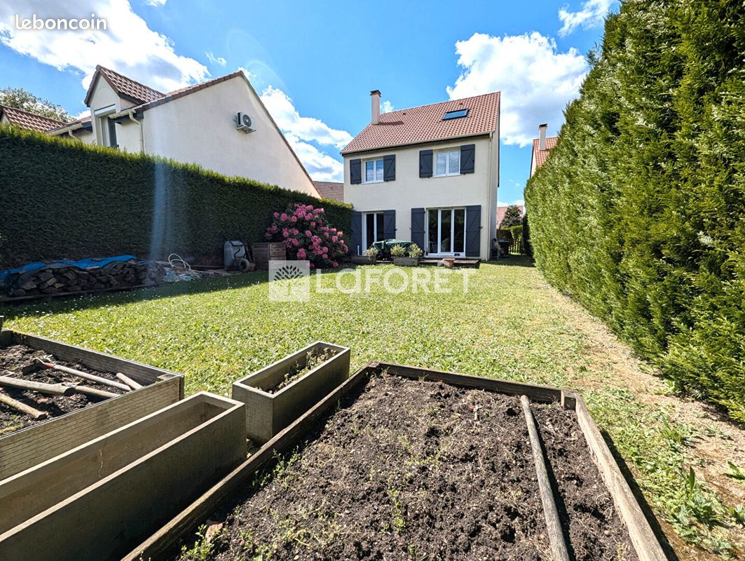 Maison 5 pièces 115 m² · à Plaisir · 115 m² · 369 000 €