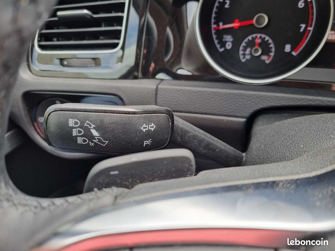 VOLKSWAGEN GOLF 1.5 TSI 150ch DSG7 R-LINE (image 34)